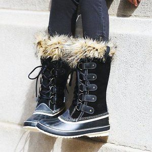 Sorel Joan of Arctic Fur Waterproof Boots Size 9